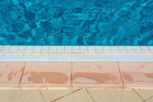 Green Pool Cleaning in Houston: How to Restore Your Pool from Algae to Swim-Ready Fast