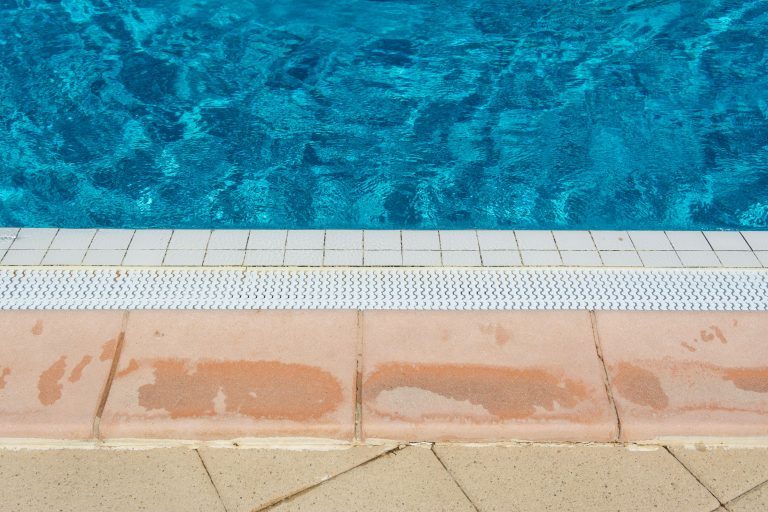 Green Pool Cleaning in Houston: How to Restore Your Pool from Algae to Swim-Ready Fast