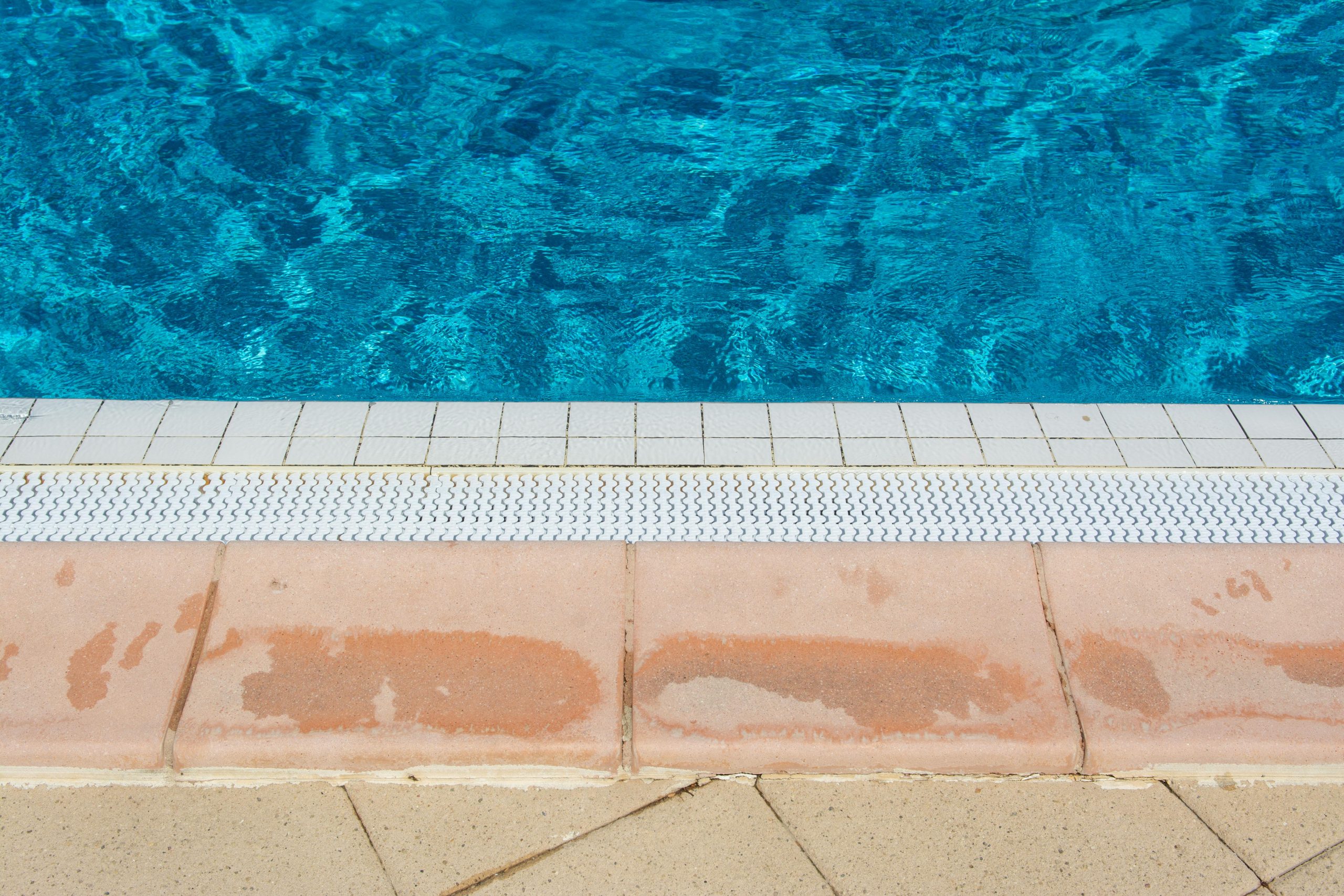 Green Pool Cleaning in Houston: How to Restore Your Pool from Algae to Swim-Ready Fast